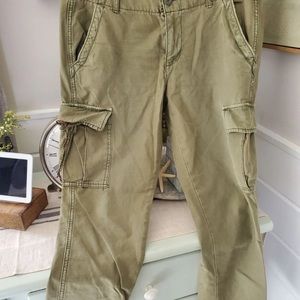 American Eagle army green cargo pants